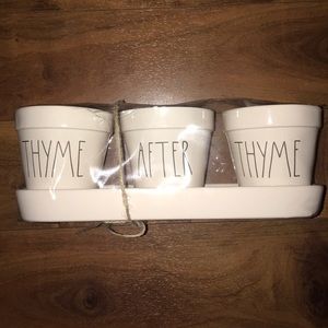 Thyme After Thyme pottery set